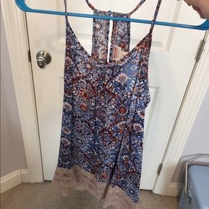 Patterned tank with lace trim